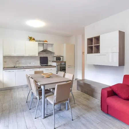 Nice In With 4 Bedrooms 度假居 达沃利
